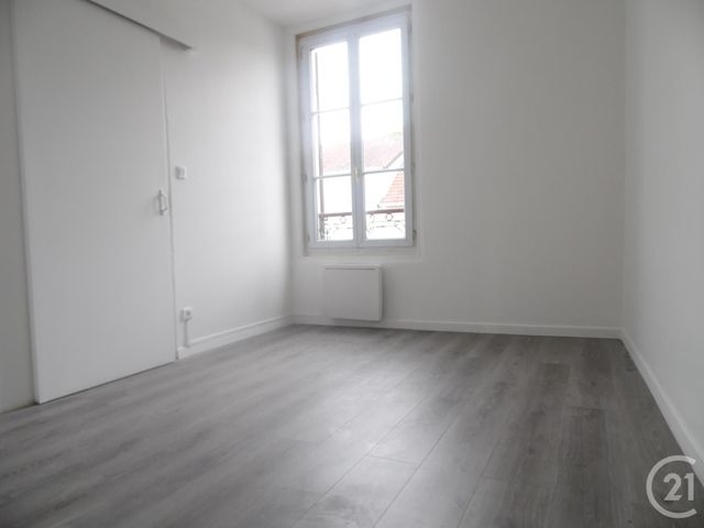 Appartement F2 à vendre - 2 pièces - 39.0 m2 - PONT STE MAXENCE - 60 - PICARDIE - Century 21 Agence Collin Appartement F2 à vendre - 2 pièces - 39.0 m2 - PONT STE MAXENCE - 60 - PICARDIE - Century 21 Agence Collin