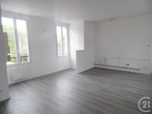 Appartement F2 à vendre - 2 pièces - 39.0 m2 - PONT STE MAXENCE - 60 - PICARDIE - Century 21 Agence Collin Appartement F2 à vendre - 2 pièces - 39.0 m2 - PONT STE MAXENCE - 60 - PICARDIE - Century 21 Agence Collin