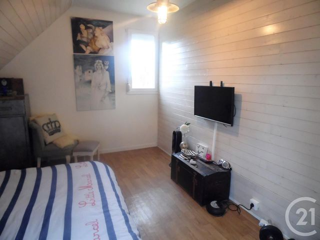Appartement F3 à vendre - 3 pièces - 61.21 m2 - PONTPOINT - 60 - PICARDIE - Century 21 Agence Collin Appartement F3 à vendre - 3 pièces - 61.21 m2 - PONTPOINT - 60 - PICARDIE - Century 21 Agence Collin