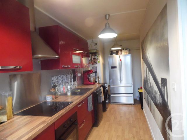 Appartement F3 à vendre - 3 pièces - 61.21 m2 - PONTPOINT - 60 - PICARDIE - Century 21 Agence Collin Appartement F3 à vendre - 3 pièces - 61.21 m2 - PONTPOINT - 60 - PICARDIE - Century 21 Agence Collin