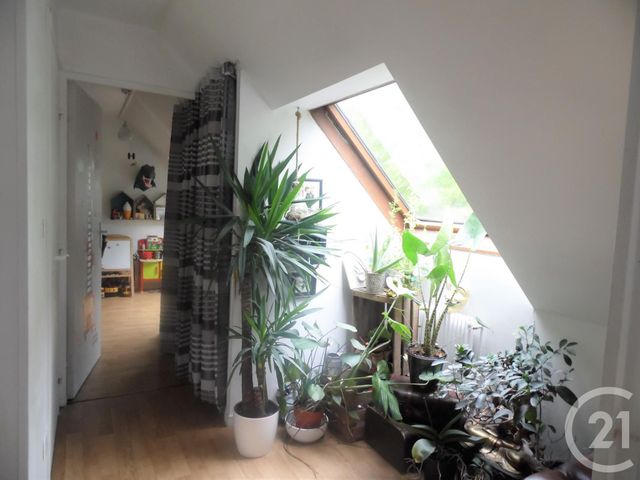 Appartement F3 à vendre - 3 pièces - 61.21 m2 - PONTPOINT - 60 - PICARDIE - Century 21 Agence Collin Appartement F3 à vendre - 3 pièces - 61.21 m2 - PONTPOINT - 60 - PICARDIE - Century 21 Agence Collin