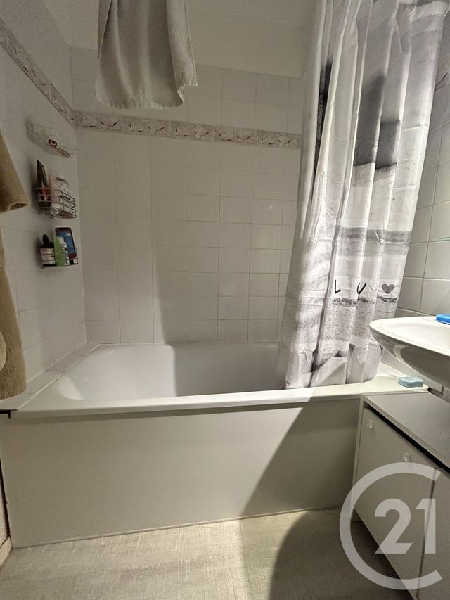 Appartement F3 à vendre - 4 pièces - 73.39 m2 - PONTPOINT - 60 - PICARDIE - Century 21 Agence Collin