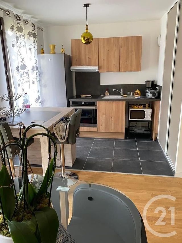 Appartement F2 à louer - 2 pièces - 49.04 m2 - SENLIS - 60 - PICARDIE - Century 21 Agence Collin