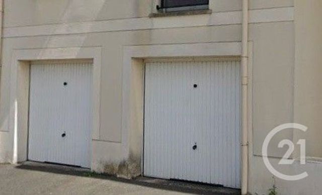 Parking à louer PONT STE MAXENCE