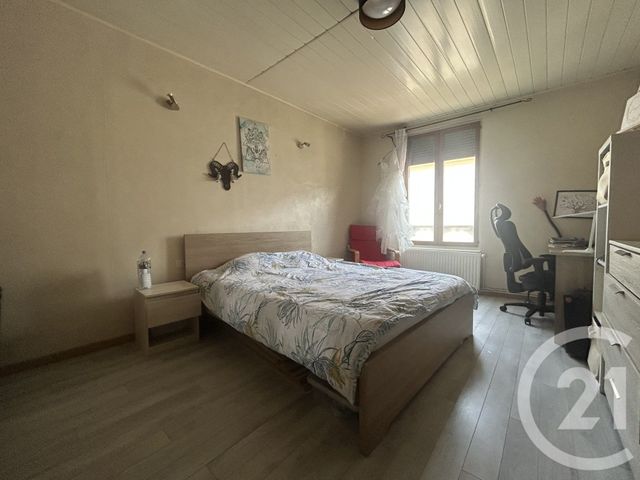 Appartement à vendre - 4 pièces - 102.25 m2 - LIANCOURT - 60 - PICARDIE - Century 21 Agence Collin