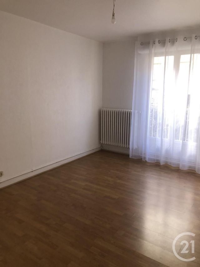 Afficher la photo en grand Appartement F3 à louer - 3 pièces - 61.48 m2 - COMPIEGNE - 60 - PICARDIE - Century 21 Agence Collin
