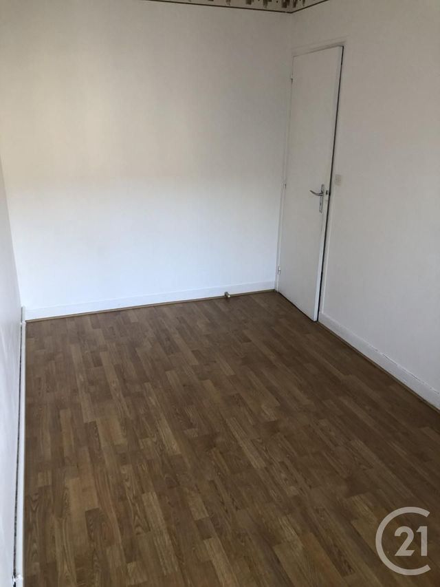 Afficher la photo en grand Appartement F3 à louer - 3 pièces - 61.48 m2 - COMPIEGNE - 60 - PICARDIE - Century 21 Agence Collin