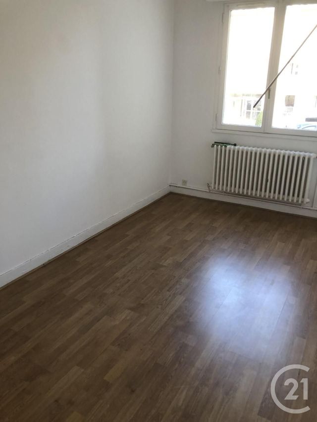 Afficher la photo en grand Appartement F3 à vendre - 3 pièces - 61.48 m2 - COMPIEGNE - 60 - PICARDIE - Century 21 Agence Collin