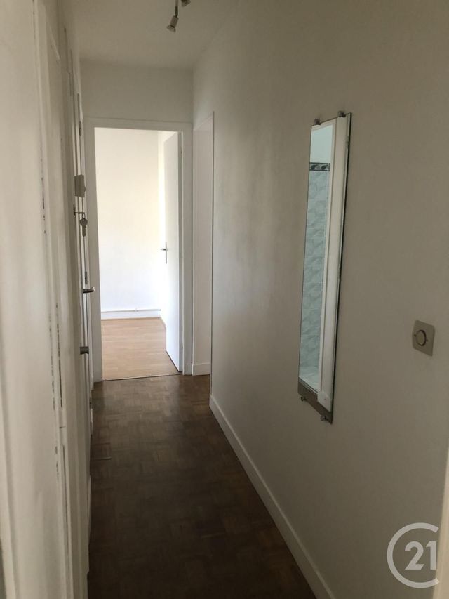 Afficher la photo en grand Appartement F3 à vendre - 3 pièces - 61.48 m2 - COMPIEGNE - 60 - PICARDIE - Century 21 Agence Collin