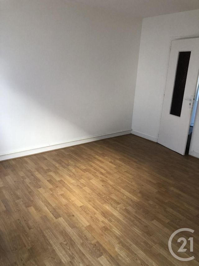 Afficher la photo en grand Appartement F3 à vendre - 3 pièces - 61.48 m2 - COMPIEGNE - 60 - PICARDIE - Century 21 Agence Collin