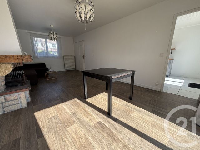 Afficher la photo en grand maison à louer - 6 pièces - 100.0 m2 - PONTPOINT - 60 - PICARDIE - Century 21 Agence Collin