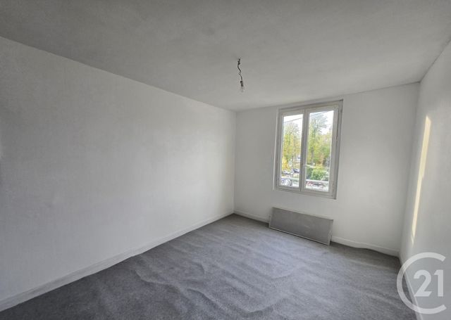 Afficher la photo en grand Appartement F1 à vendre - 1 pièce - 25.95 m2 - SENLIS - 60 - PICARDIE - Century 21 Agence Collin