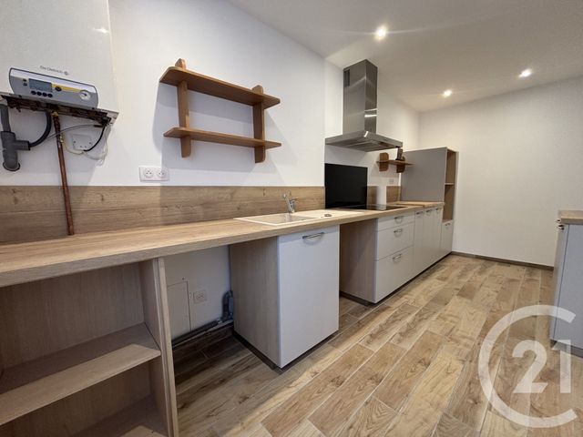 Afficher la photo en grand Appartement F3 à louer - 3 pièces - 58.25 m2 - LES AGEUX - 60 - PICARDIE - Century 21 Agence Collin