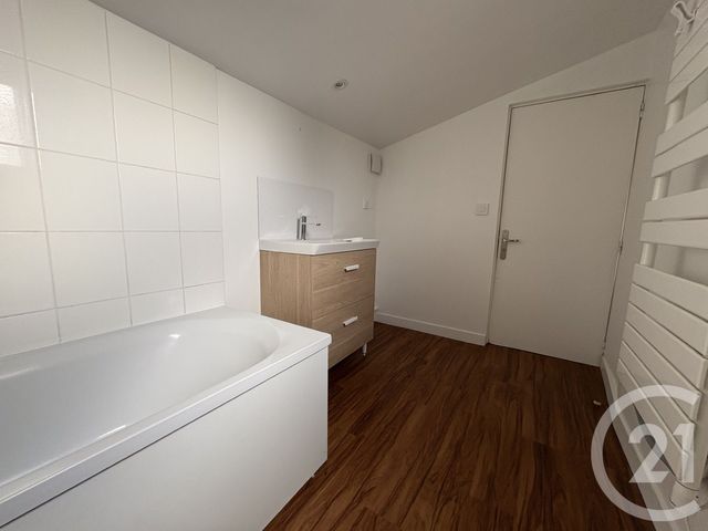 Appartement F3 à louer - 3 pièces - 45.81 m2 - PONT STE MAXENCE - 60 - PICARDIE - Century 21 Agence Collin