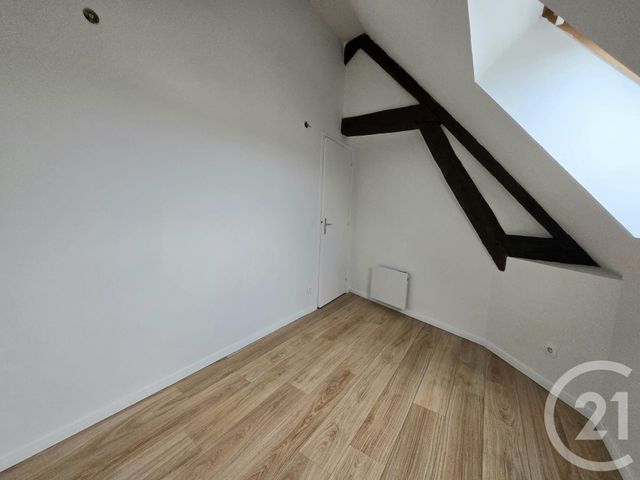 Appartement F3 à vendre - 3 pièces - 37.4 m2 - PONT STE MAXENCE - 60 - PICARDIE - Century 21 Agence Collin
