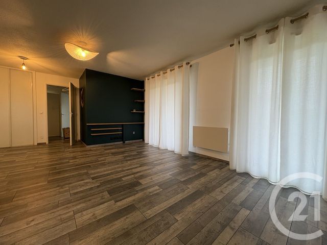 Appartement F3 à louer - 3 pièces - 66.36 m2 - PONT STE MAXENCE - 60 - PICARDIE - Century 21 Agence Collin