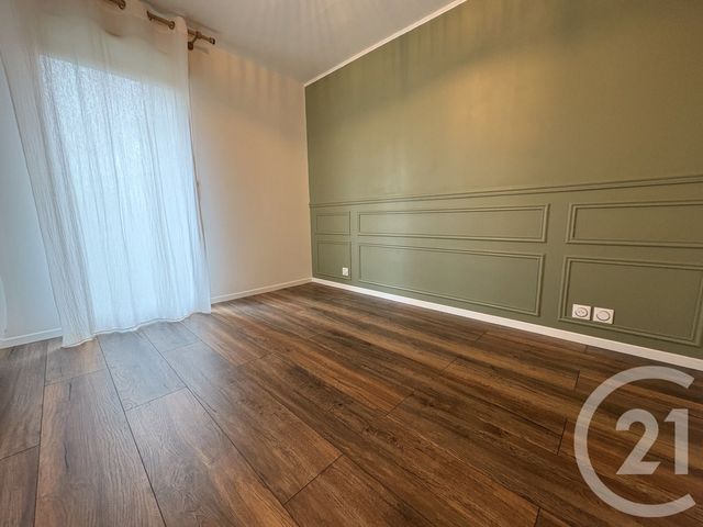 Appartement F3 à louer - 3 pièces - 66.36 m2 - PONT STE MAXENCE - 60 - PICARDIE - Century 21 Agence Collin