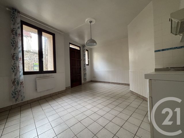 Appartement Studio à louer - 1 pièce - 21.0 m2 - PONT STE MAXENCE - 60 - PICARDIE - Century 21 Agence Collin