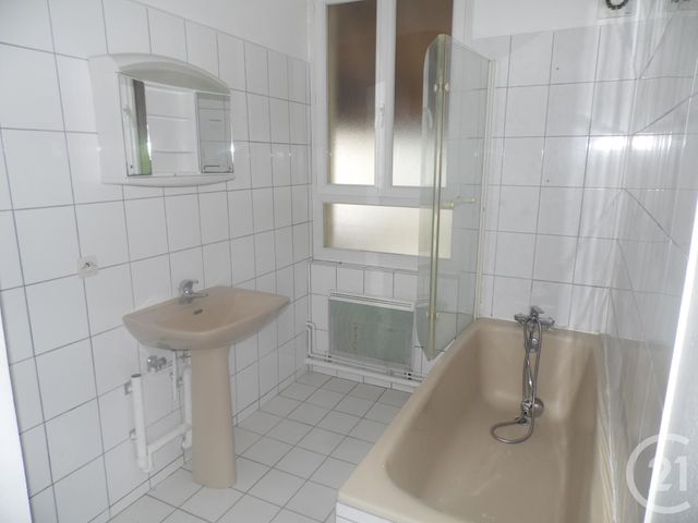 Appartement F2 à louer - 2 pièces - 54.05 m2 - MONTATAIRE - 60 - PICARDIE - Century 21 Agence Collin