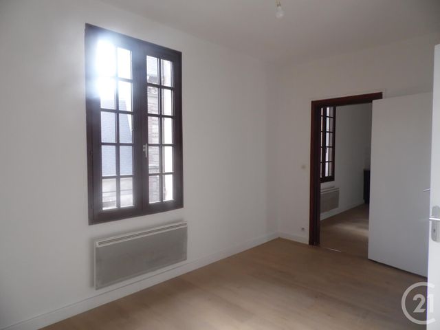 Appartement F2 à louer - 2 pièces - 54.05 m2 - MONTATAIRE - 60 - PICARDIE - Century 21 Agence Collin