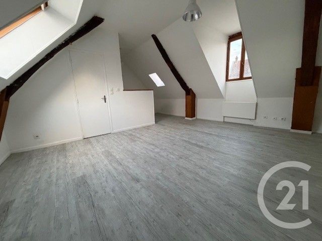 Appartement Studio à louer - 1 pièce - 18.0 m2 - MOUY - 60 - PICARDIE - Century 21 Agence Collin