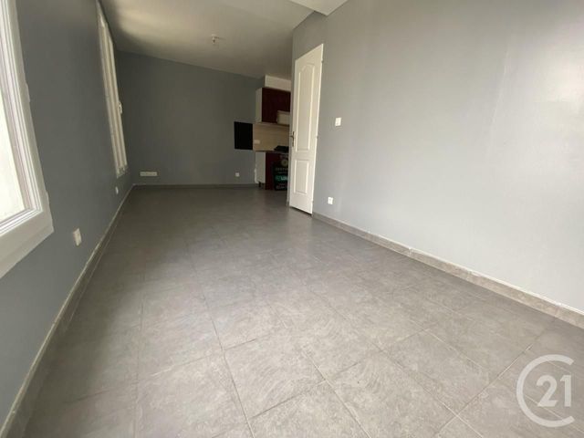 Appartement F2 à louer - 2 pièces - 32.84 m2 - PONT STE MAXENCE - 60 - PICARDIE - Century 21 Agence Collin