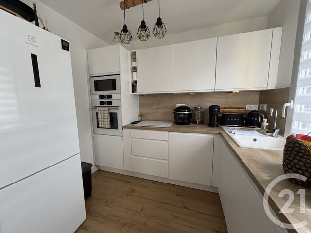 Appartement F2 à louer - 2 pièces - 51.9 m2 - VERNEUIL EN HALATTE - 60 - PICARDIE - Century 21 Agence Collin