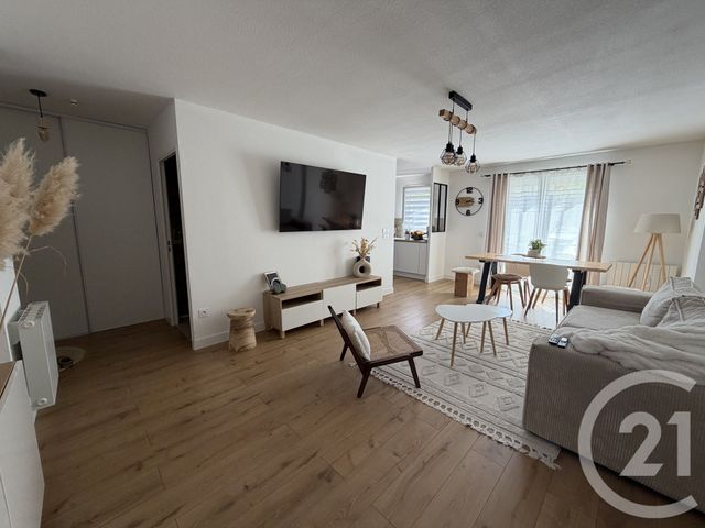 Appartement F2 à louer - 2 pièces - 51.9 m2 - VERNEUIL EN HALATTE - 60 - PICARDIE - Century 21 Agence Collin