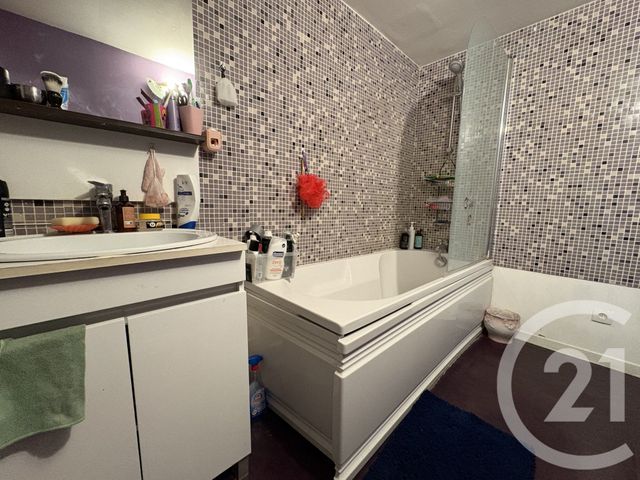 Appartement à louer - 3 pièces - 50.88 m2 - PONT STE MAXENCE - 60 - PICARDIE - Century 21 Agence Collin