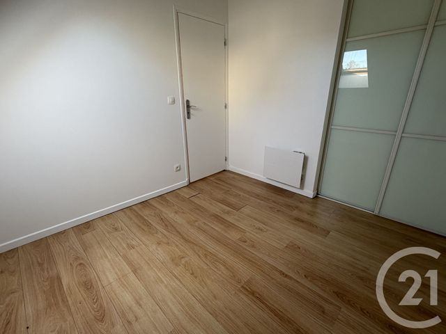 Appartement F3 à louer - 3 pièces - 37.4 m2 - PONT STE MAXENCE - 60 - PICARDIE - Century 21 Agence Collin