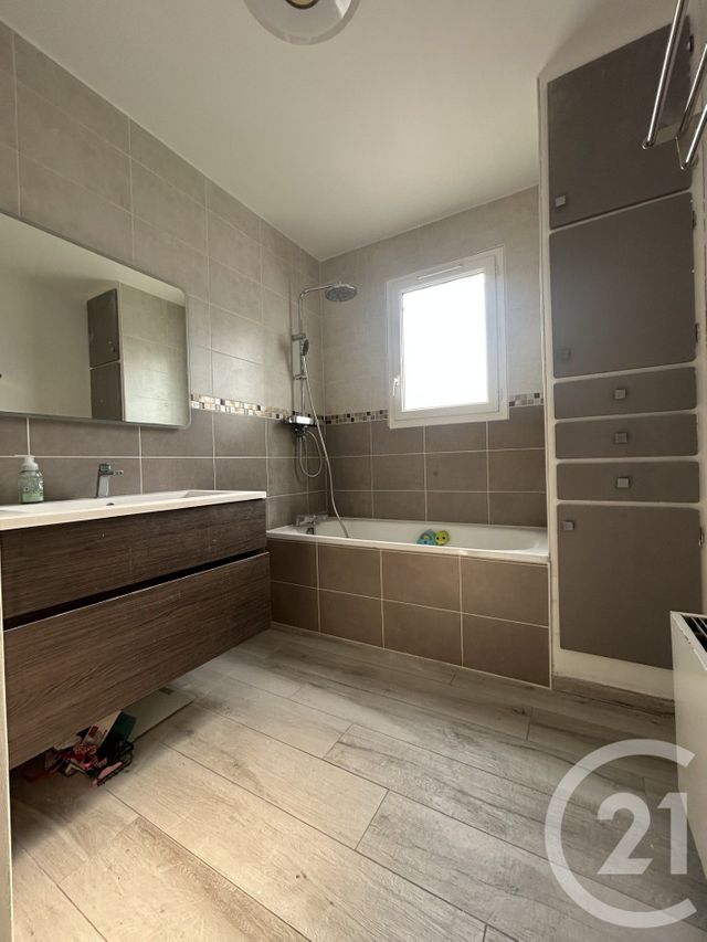 maison à vendre - 5 pièces - 108.44 m2 - PONT STE MAXENCE - 60 - PICARDIE - Century 21 Agence Collin