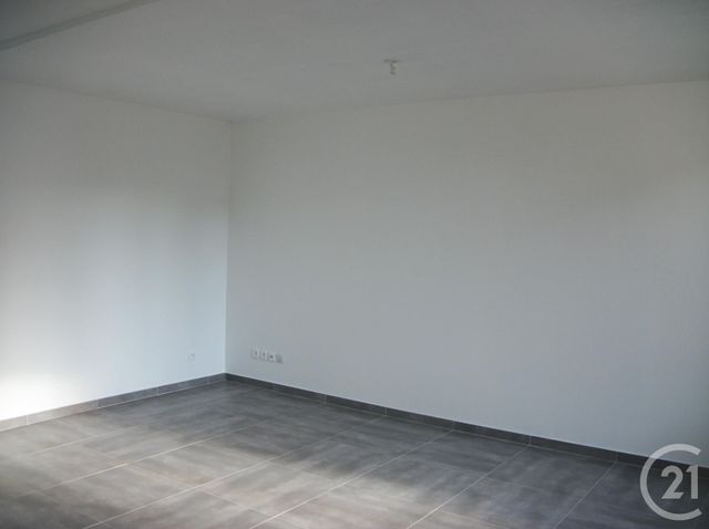 maison à louer - 3 pièces - 60.92 m2 - ST SAUVEUR - 60 - PICARDIE - Century 21 Agence Collin