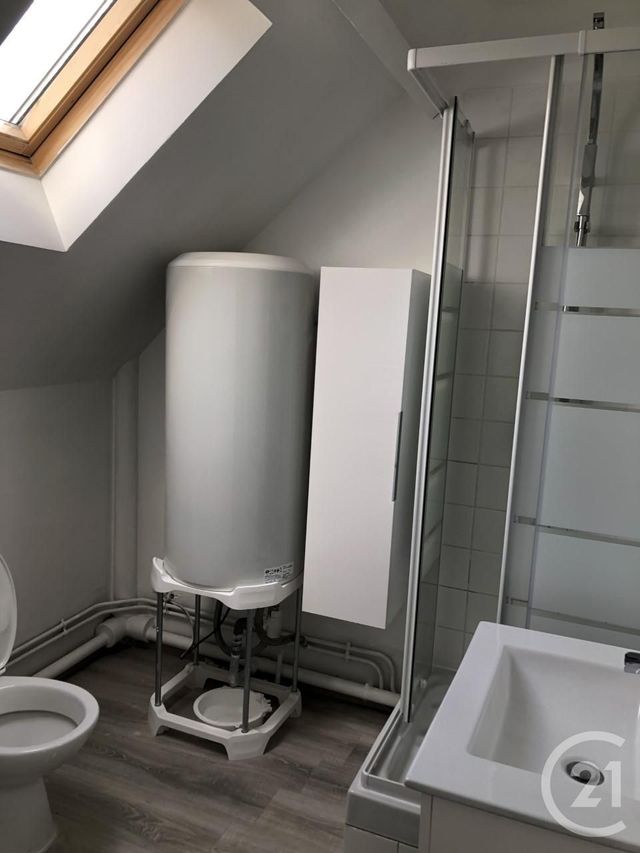 Appartement F3 à louer - 3 pièces - 34.3 m2 - ST MARTIN LONGUEAU - 60 - PICARDIE - Century 21 Agence Collin