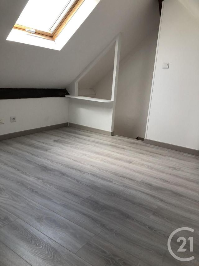 Appartement F3 à louer - 3 pièces - 34.3 m2 - ST MARTIN LONGUEAU - 60 - PICARDIE - Century 21 Agence Collin