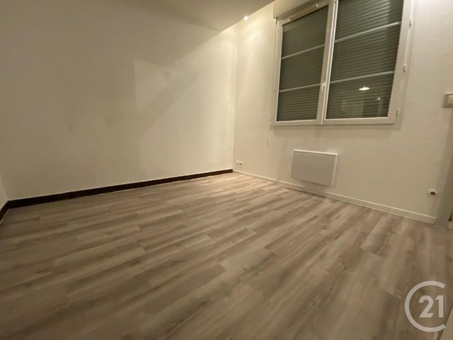 Appartement F1 à louer - 1 pièce - 27.37 m2 - PONT STE MAXENCE - 60 - PICARDIE - Century 21 Agence Collin