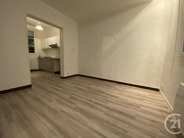 Appartement F1 à louer - 1 pièce - 27.37 m2 - PONT STE MAXENCE - 60 - PICARDIE - Century 21 Agence Collin
