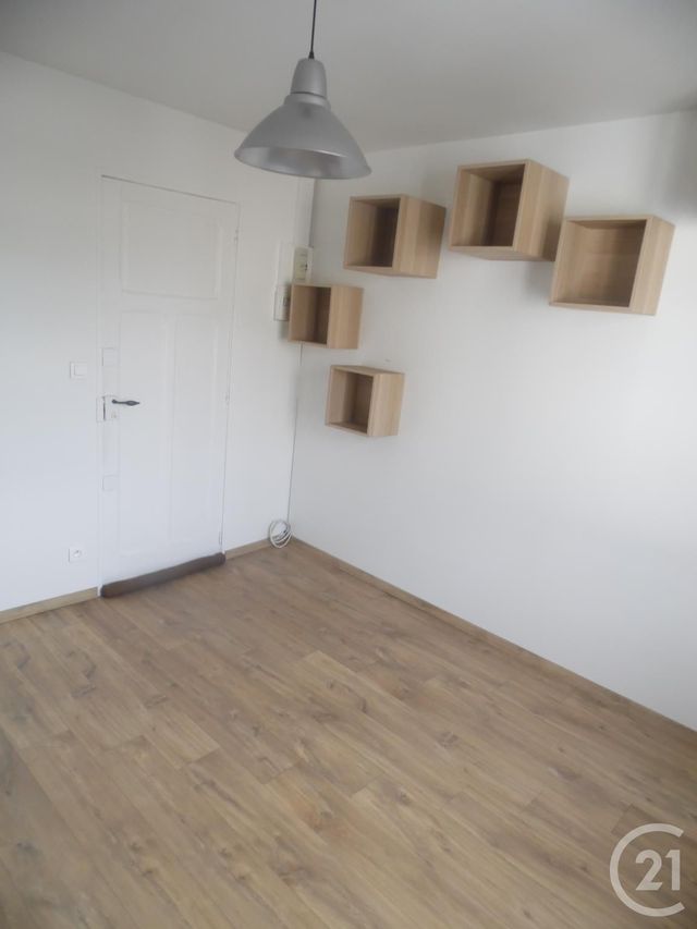Appartement Studio à louer - 1 pièce - 16.86 m2 - LAMORLAYE - 60 - PICARDIE - Century 21 Agence Collin