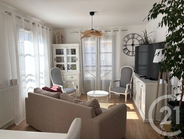 Appartement F3 à vendre - 3 pièces - 62.3 m2 - SENLIS - 60 - PICARDIE - Century 21 Agence Collin