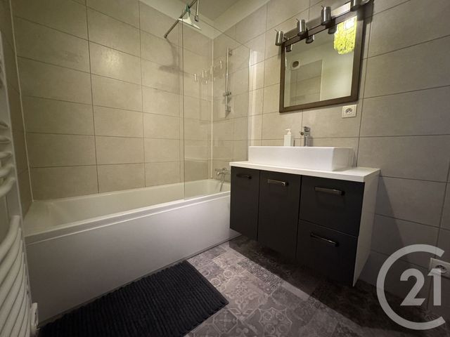 Appartement F3 à louer - 3 pièces - 67.01 m2 - COMPIEGNE - 60 - PICARDIE - Century 21 Agence Collin