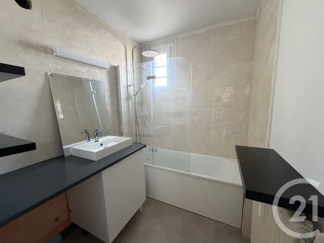 Appartement à vendre - 3 pièces - 73.35 m2 - BEAUVAIS - 60 - PICARDIE - Century 21 Agence Collin