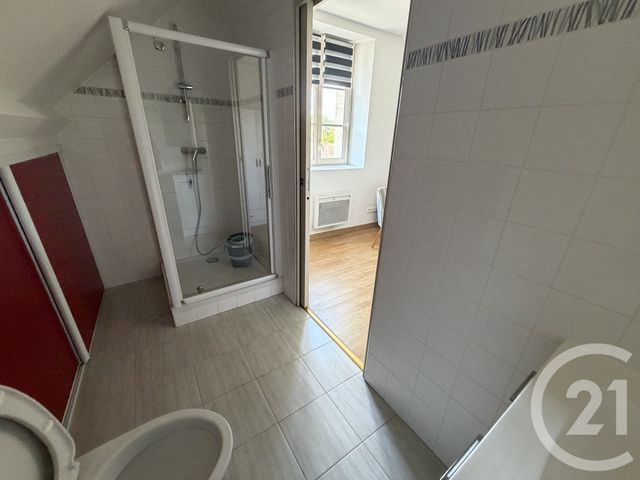 Appartement F2 à louer - 2 pièces - 28.7 m2 - VERNEUIL EN HALATTE - 60 - PICARDIE - Century 21 Agence Collin