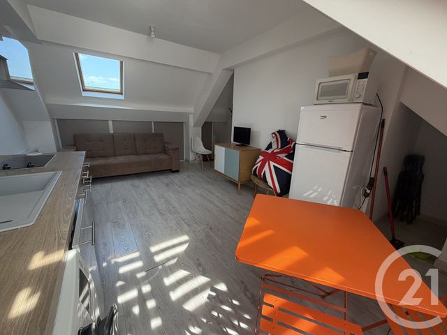 Appartement F2 à louer - 2 pièces - 28.7 m2 - VERNEUIL EN HALATTE - 60 - PICARDIE - Century 21 Agence Collin