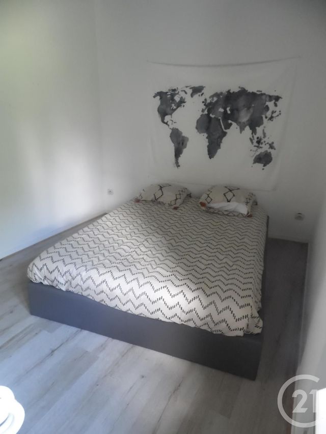 Appartement à louer - 2 pièces - 43.2 m2 - PONT STE MAXENCE - 60 - PICARDIE - Century 21 Agence Collin