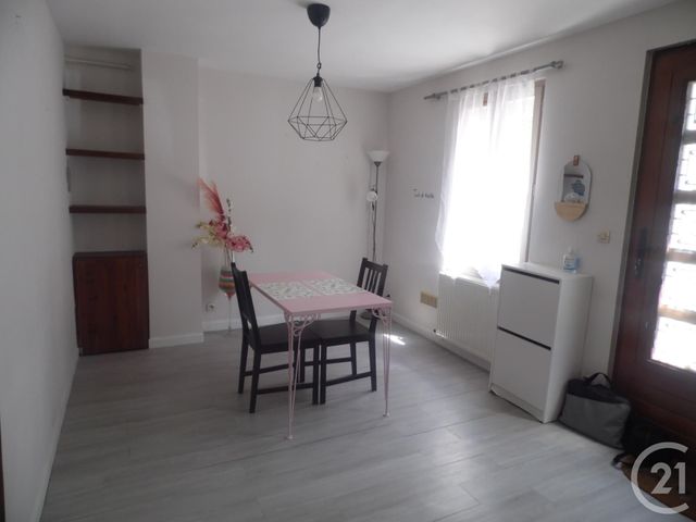Appartement à louer - 2 pièces - 43.2 m2 - PONT STE MAXENCE - 60 - PICARDIE - Century 21 Agence Collin