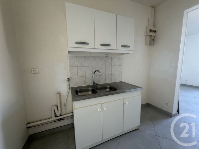 Appartement Studio à louer - 1 pièce - 25.17 m2 - PONT STE MAXENCE - 60 - PICARDIE - Century 21 Agence Collin