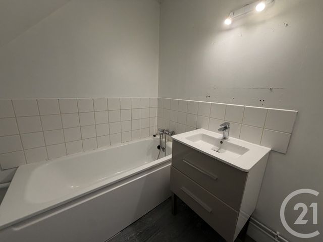 Appartement F3 à louer - 3 pièces - 60.21 m2 - PONT STE MAXENCE - 60 - PICARDIE - Century 21 Agence Collin