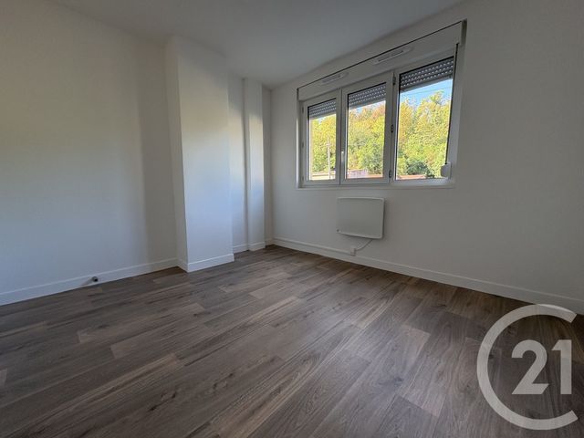 Appartement F2 à louer - 2 pièces - 43.7 m2 - PONT STE MAXENCE - 60 - PICARDIE - Century 21 Agence Collin