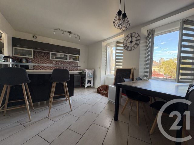 Appartement à vendre - 3 pièces - 73.91 m2 - NOGENT SUR OISE - 60 - PICARDIE - Century 21 Agence Collin
