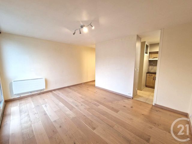 Appartement F1 à louer - 1 pièce - 31.32 m2 - PONT STE MAXENCE - 60 - PICARDIE - Century 21 Agence Collin