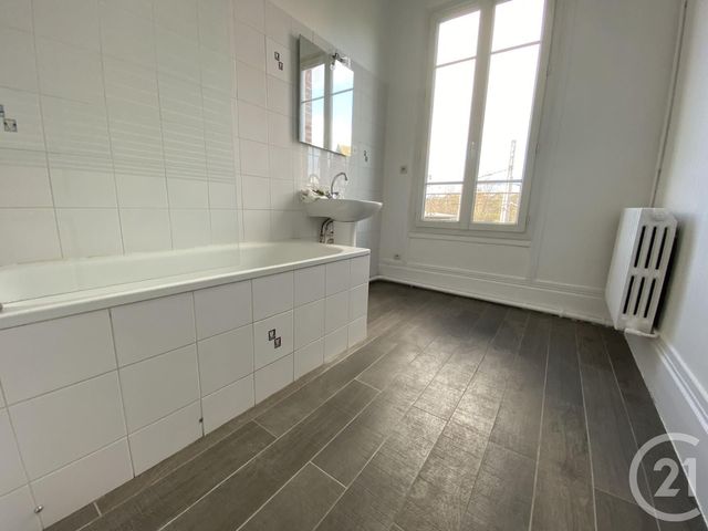 Appartement F2 à louer - 2 pièces - 43.87 m2 - CHANTILLY - 60 - PICARDIE - Century 21 Agence Collin